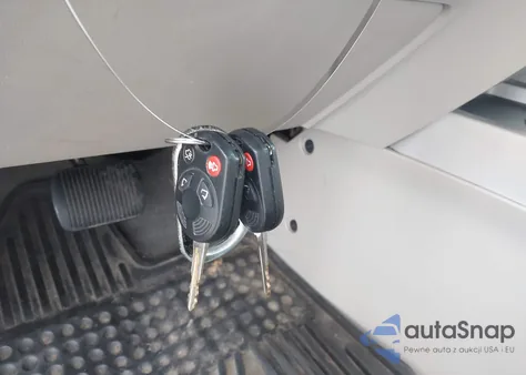 2012 Ford Escape Xlt z USA, uszkodzony, nr VIN 1FMCU9D74CKB81685